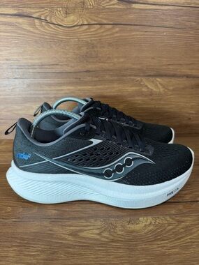 Saucony ride 17 Running Shoes Women’s Size 10 Athletic Sneakers Black